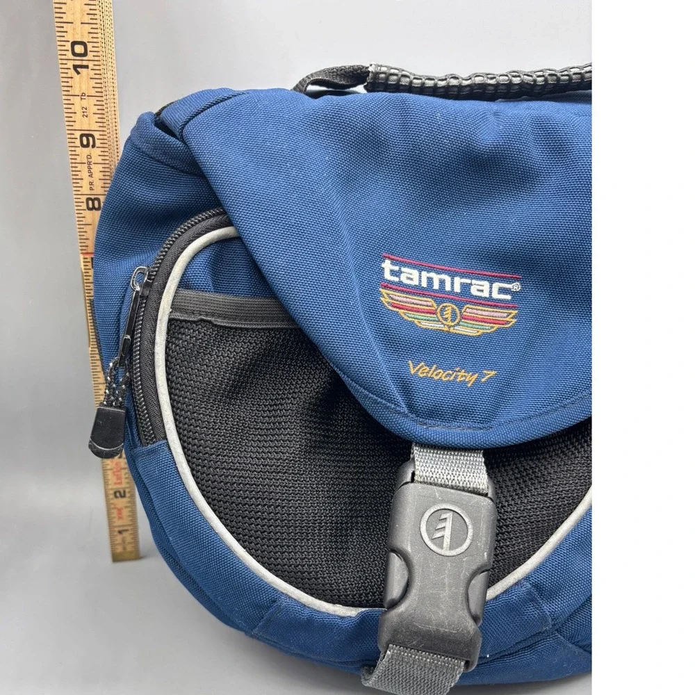 Tamrac velocity messenger